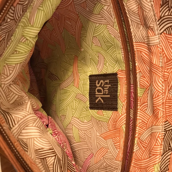 The Sak Convertible Crossbody / Backpack - Picture 3 of 8